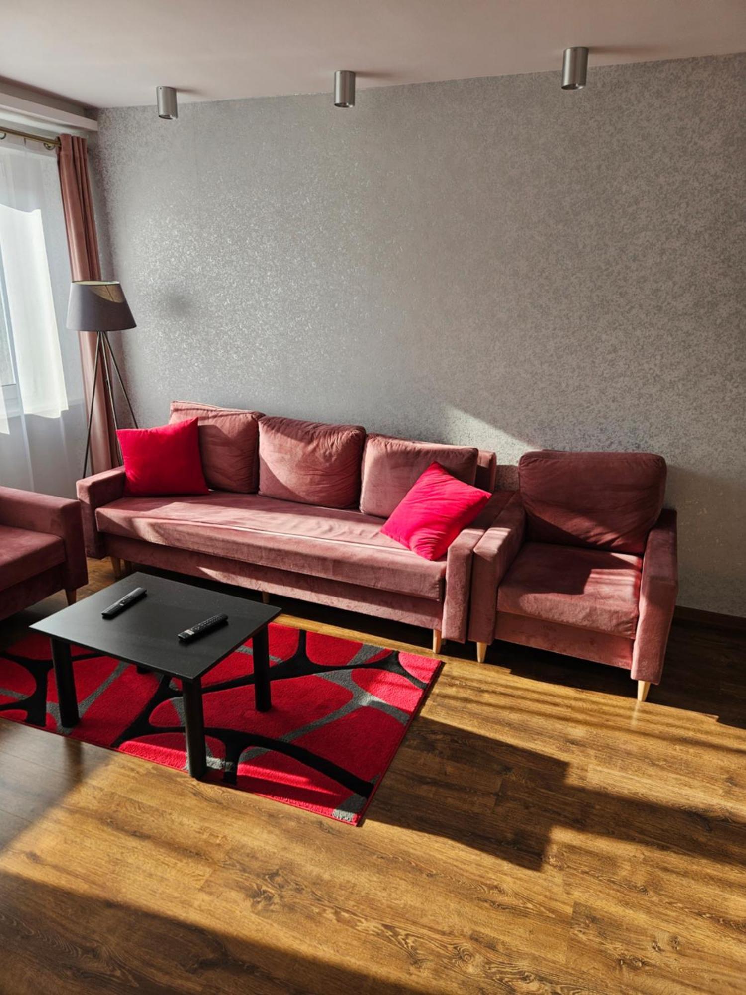 Apartment Red